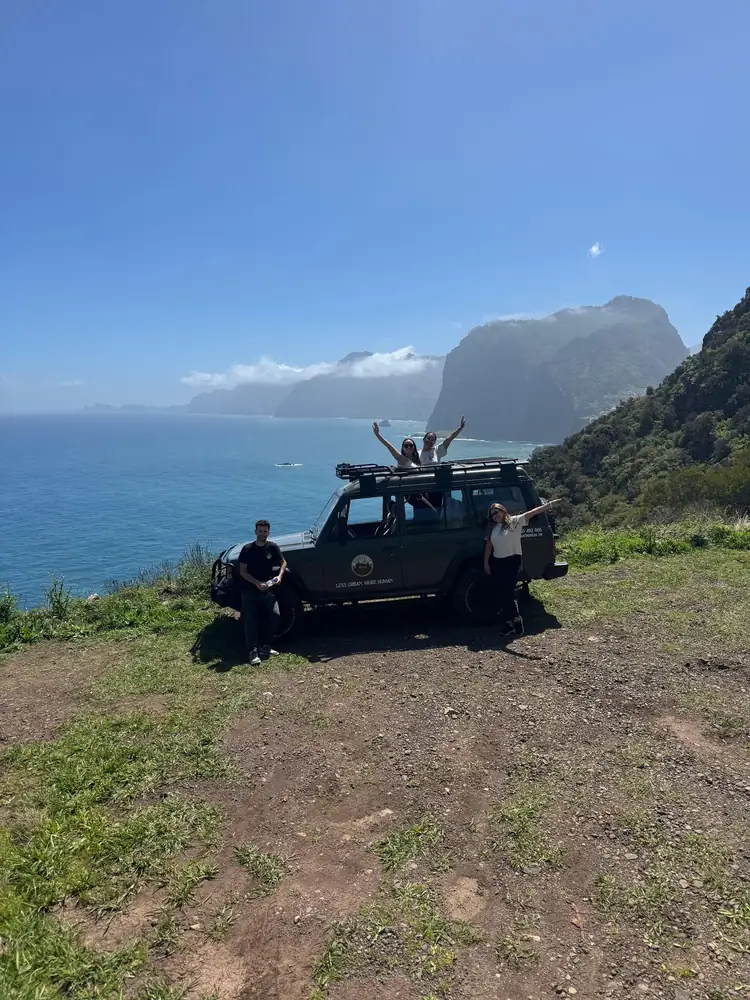 Emerald Forest 4x4 viewpoint by the sea