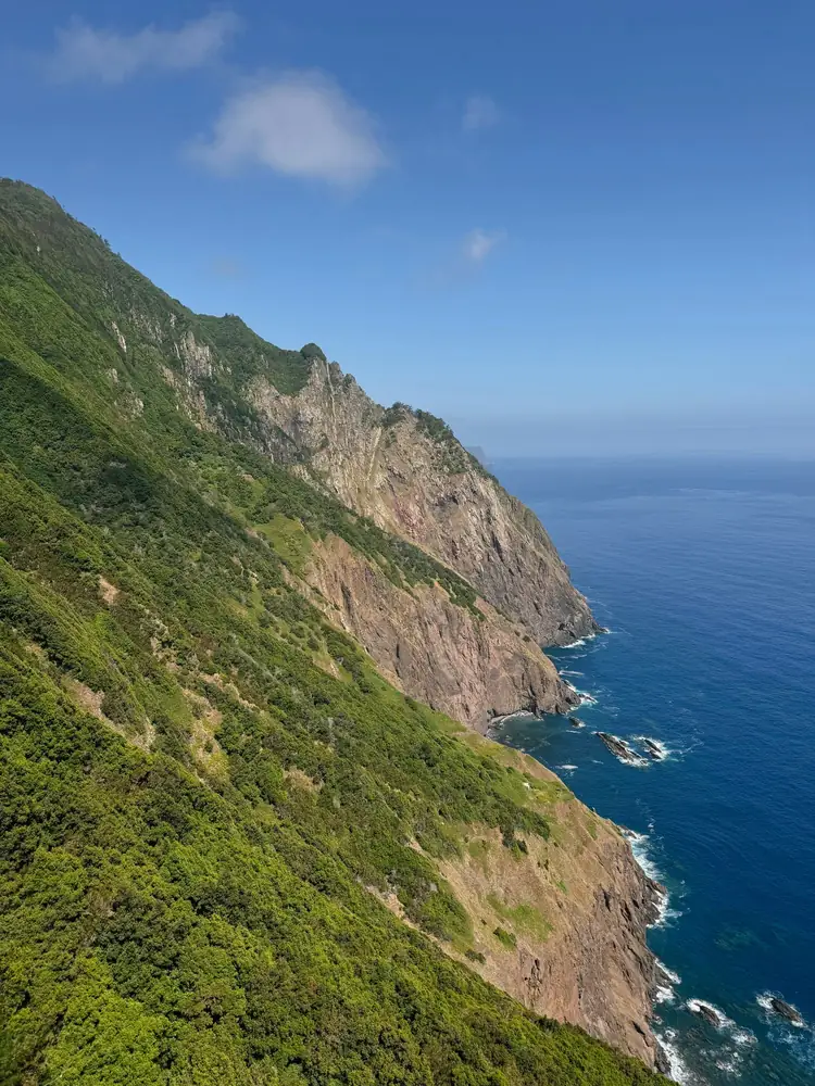 Vereda do Larano ocean cliffs