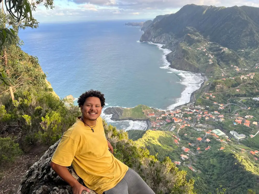 Penha D'Aguia viewpoint over the coastline