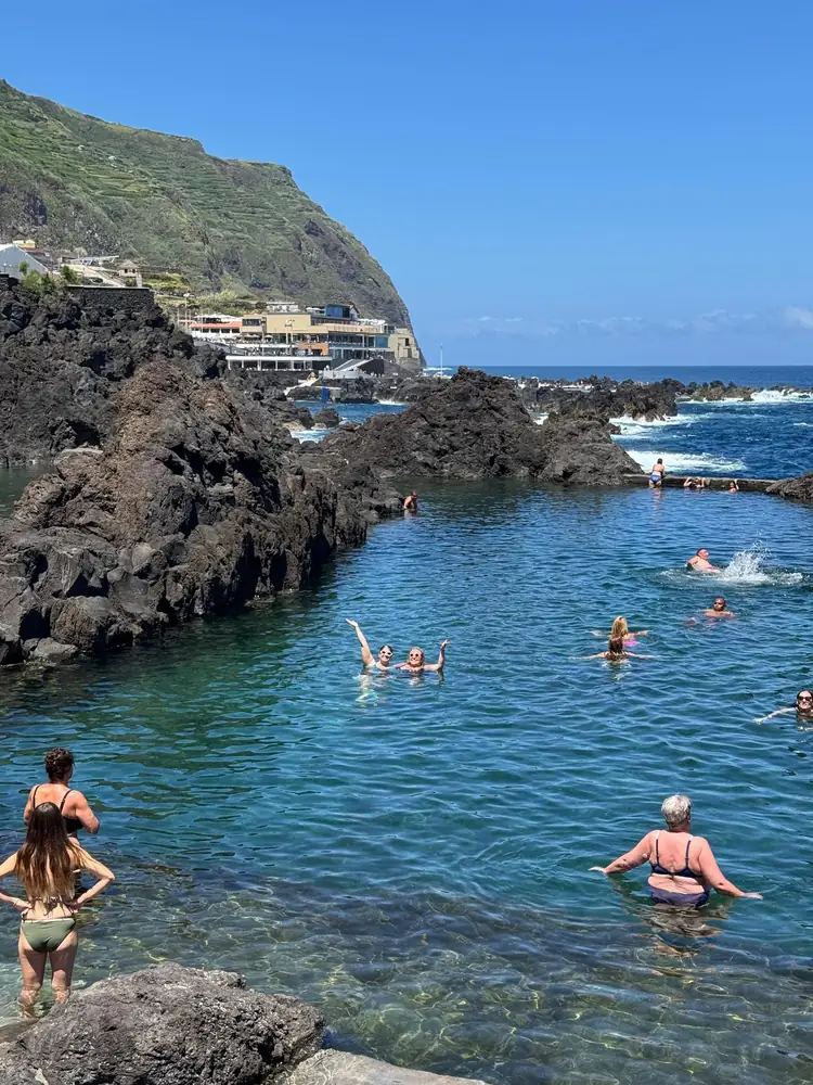 Private Island Tour natural pools in Porto Moniz