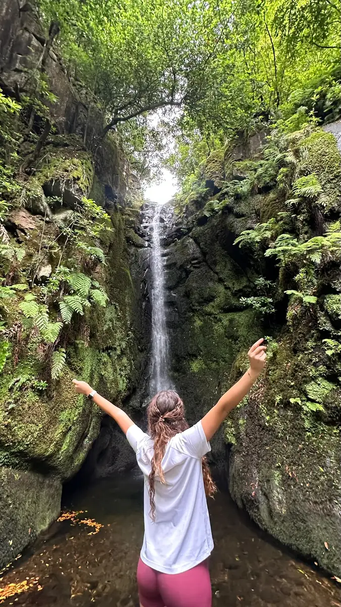 Poço das Pulgas canyon trail and subtropical forest