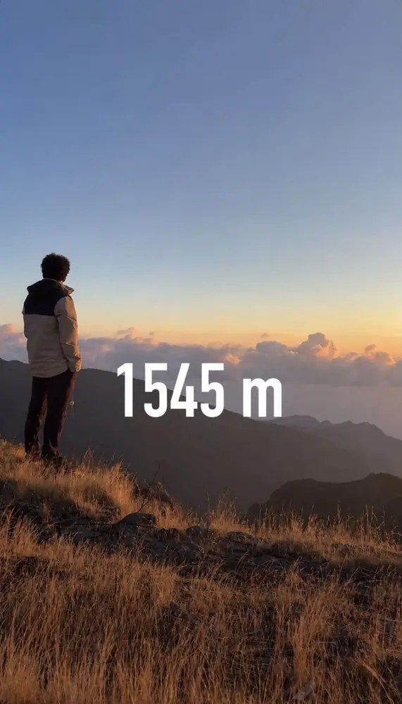 Private Sunrise mountain viewpoint at 1545 metres